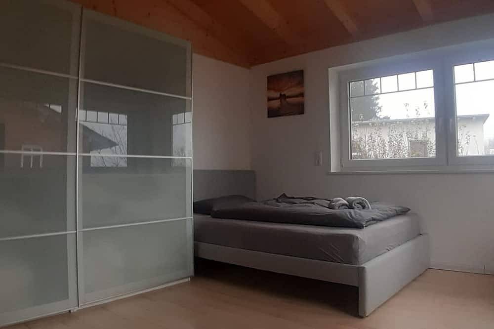 Ganze Wohnung, 3-Zim.-Wohnung 6-8 Personen München-Fürstenfeldbruck-Ammersee-Landsberg-Augsburg in Merching, Bayerisch Schwaben