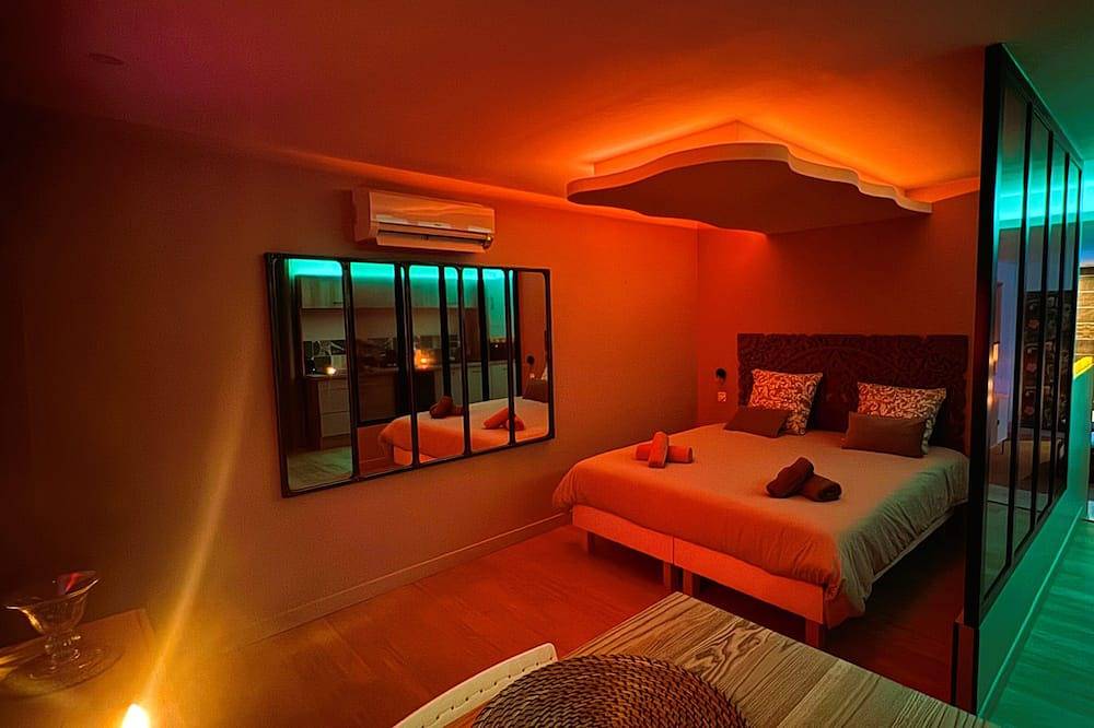 Appartement entier, Le dix - Suite Romantique in Vallabrix, Région de Nîmes