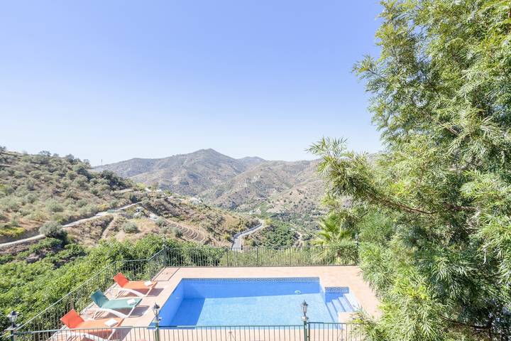 Ferienhaus für 8 Personen, mit Balkon und Garten in Sayalonga - 3