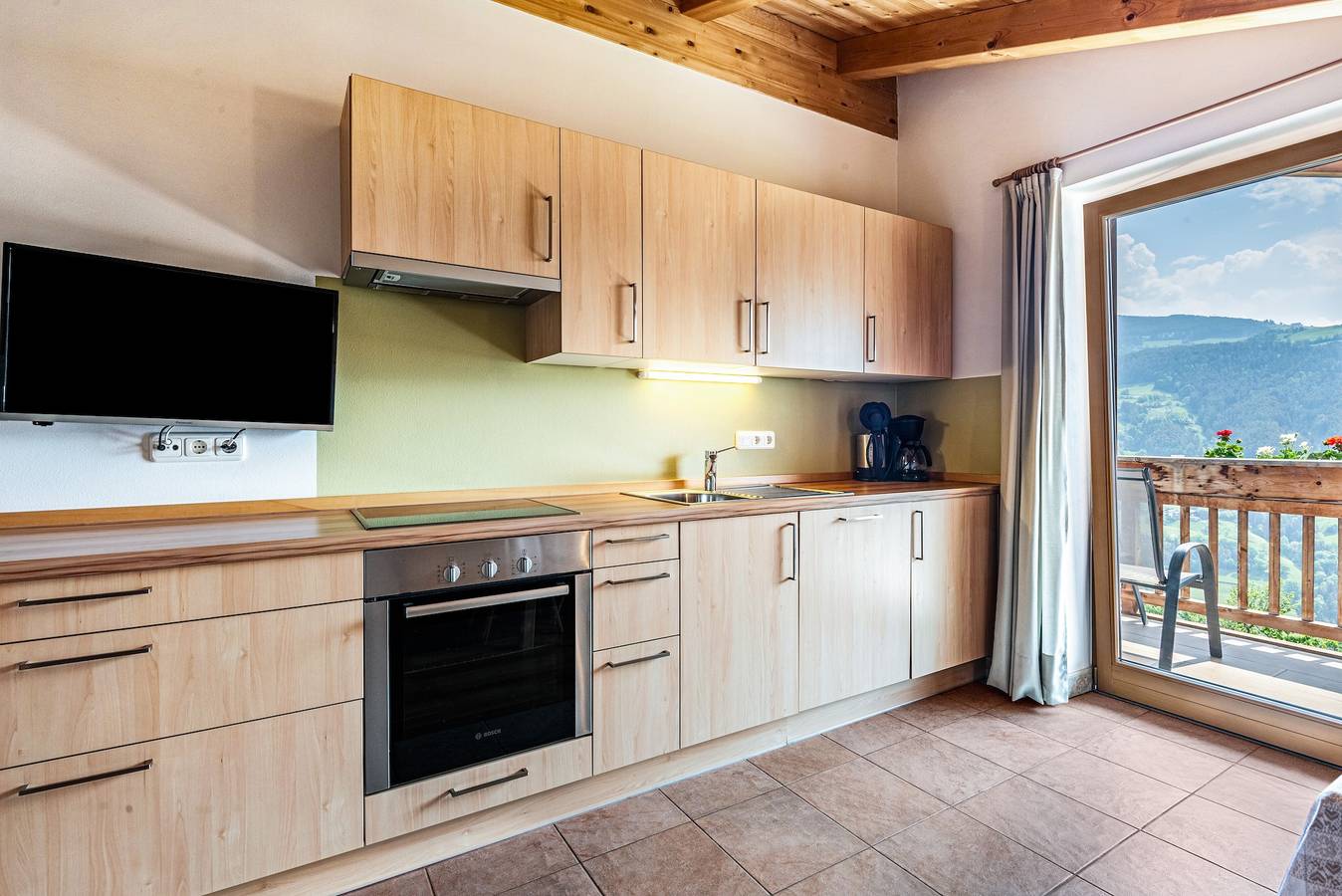 Ganze Wohnung, Ferienwohnung "Dolomiten Winklerhof" mit Bergblick, Garten und Wlan in Villanders, Sarntaler Alpen