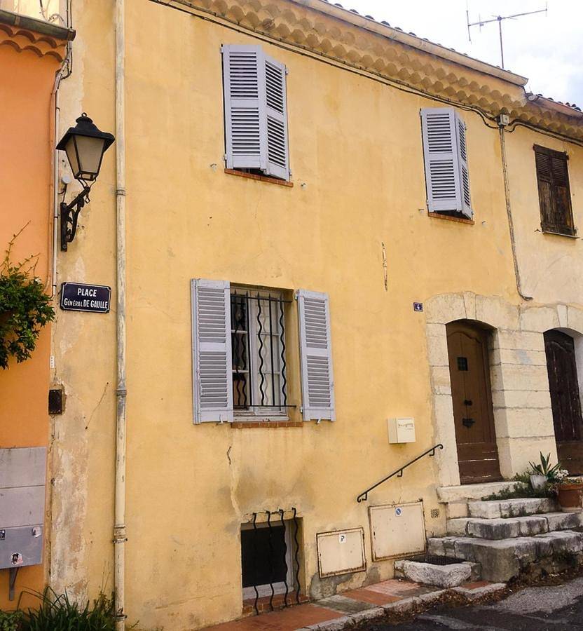 Appartement entier, Charmant appartement dans maison de village in Grasse, Côte méditerranéenne (France)