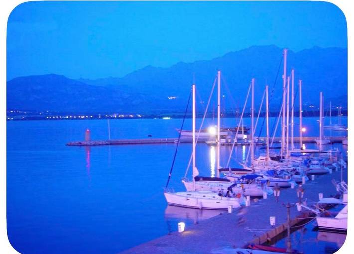 Gîte pour 4 personnes, avec vue et balcon dans Office De Tourisme De Calvi