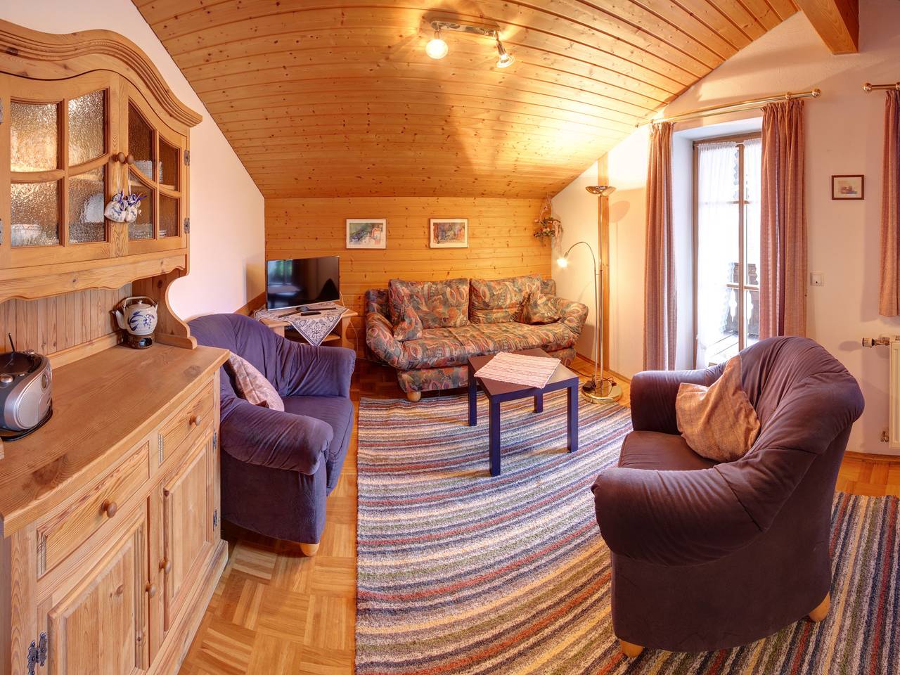 Appartement de vacances entier, Beim Bretzner - Chiemgau Karte - Appartement au dernier étage Falkensee jusqu'à 4 personnes, 60 m², 2 chambres à coucher, balcon, Tv in Inzell, Alpes bavaroises