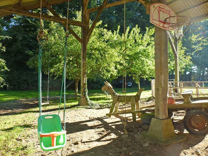 Gîte pour 8 personnes, avec terrasse et jardin à Sassetot-le-Mauconduit - 4
