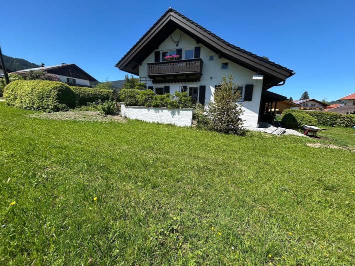 Ferienhaus für 10 Personen, mit Terrasse und Garten sowie Ausblick in Unterammergau