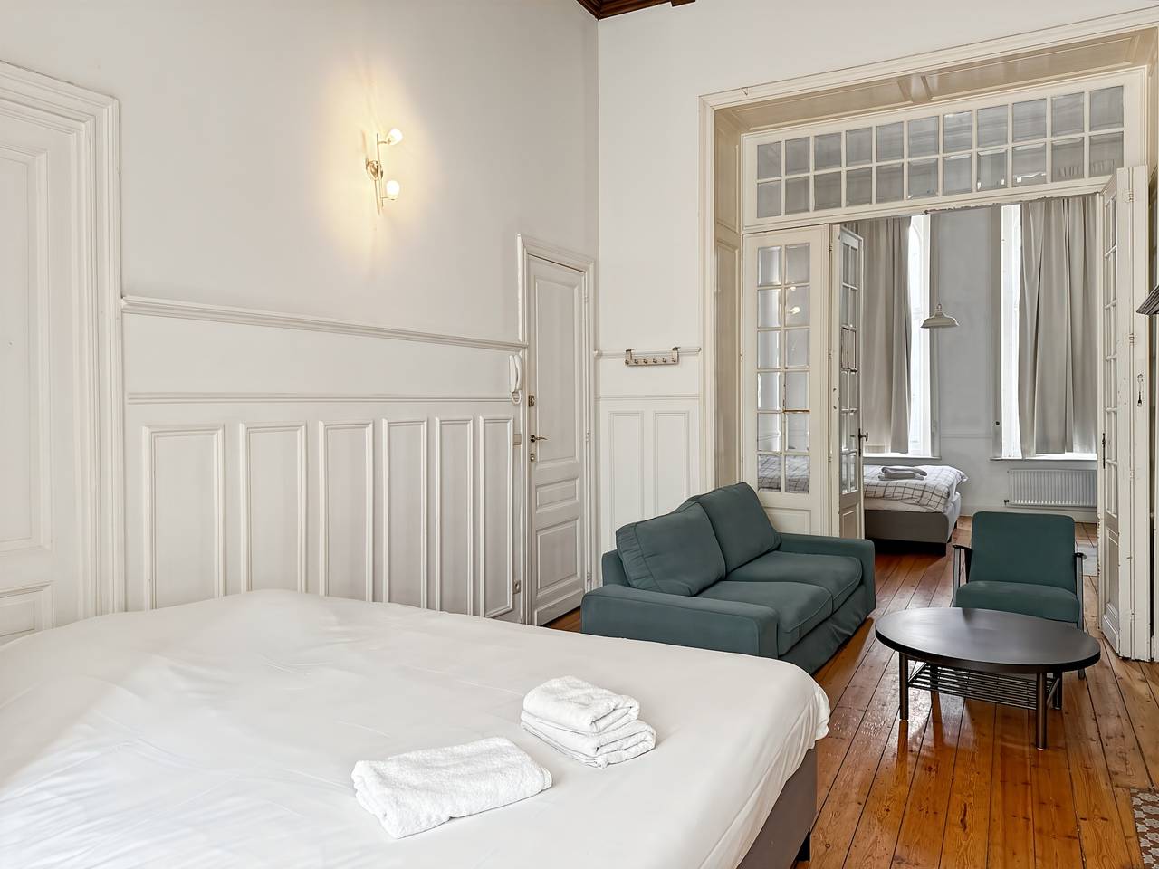 Ganze Wohnung, Châtelain Central, ruhige Terrasse, Selbsteinchecken in Forest-Vorst, Brüssel und Umgebung