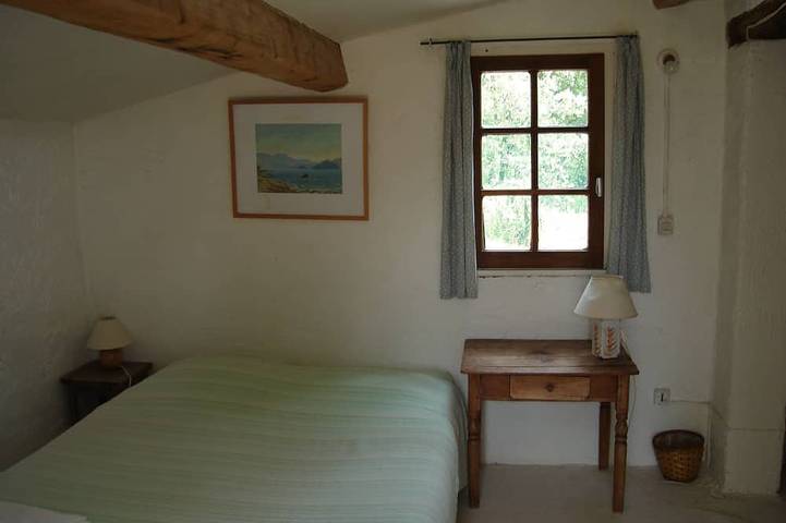 Location de vacances pour 4 personnes, avec terrasse et jardin à Entrecasteaux - 3