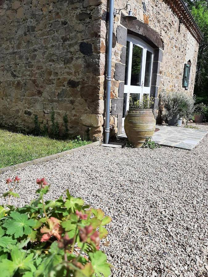 Location de vacances pour 4 personnes, avec vue et jardin, adapté aux familles à Vieille-Brioude - 2