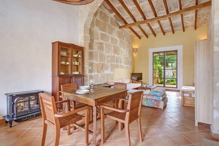 Location de vacances pour 2 personnes, avec jardin dans Campos - 4