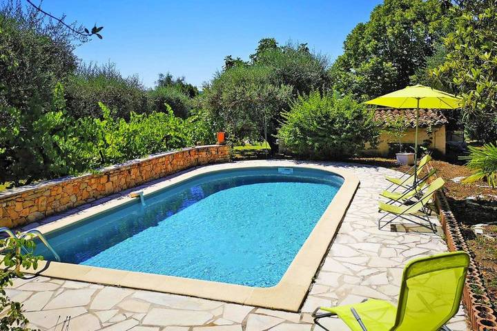 Villa für 4 Personen, mit Terrasse und Pool in Fayence