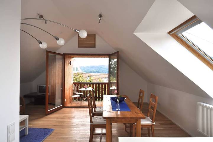 Ferienwohnung für 4 Personen, mit Garten und Balkon