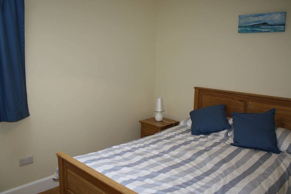 Light and bright ground floor level cottage, sleeps 4 in North Berwick, Edinburgh and Lothian