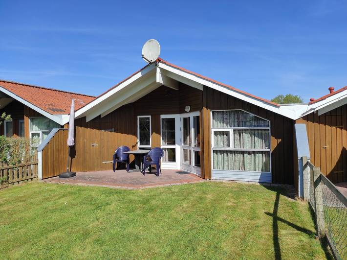 Ferienhaus für 4 Personen, mit Terrasse und Garten in Tönning