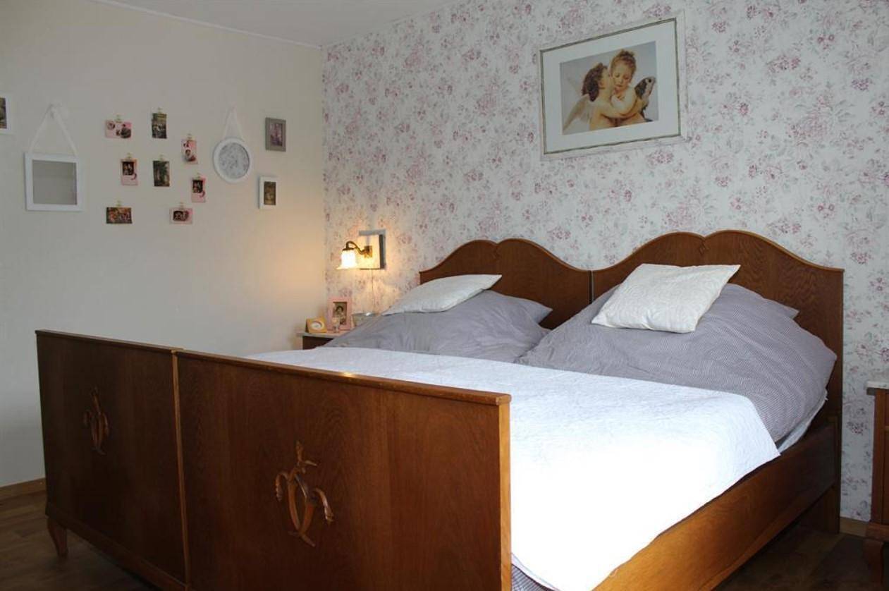 Apartamento vacacional entero, 6-Bett-Ferienwohnung Dusche/Wc, Nichtraucher in Holsthum, Bitburg-Prüm