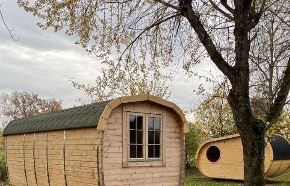 Camping pour 2 personnes, avec jardin dans Saône-et-Loire