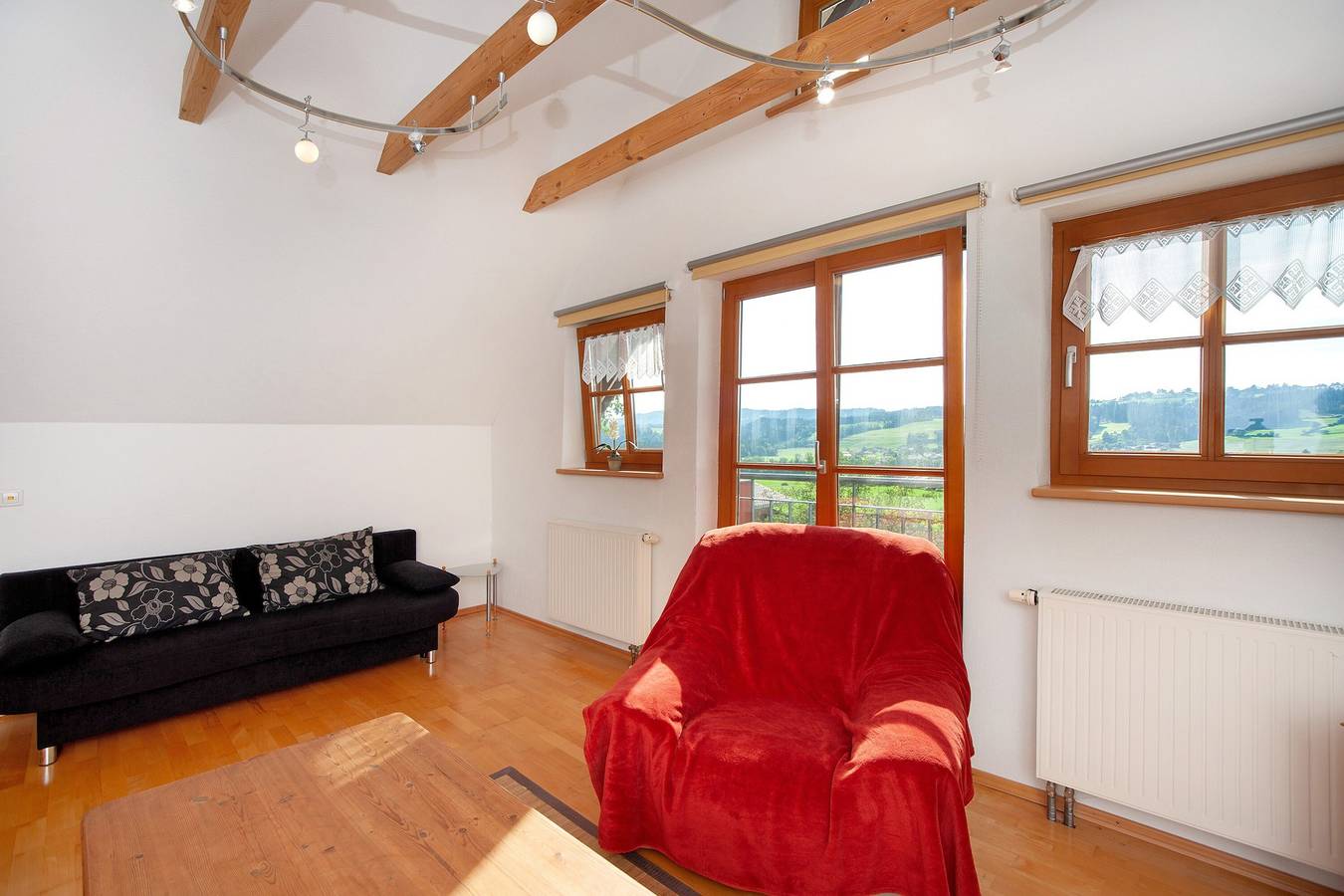 Apartamento entero, 'Ferienhaus im Allgäu - Apartamento pequeño' con bañera de hidromasaje y Wi-Fi in Weiler-Simmerberg, Suabia (Baviera)