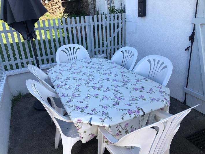 Location de vacances pour 6 personnes, avec vue et jardin à Oradour-Fanais - 4