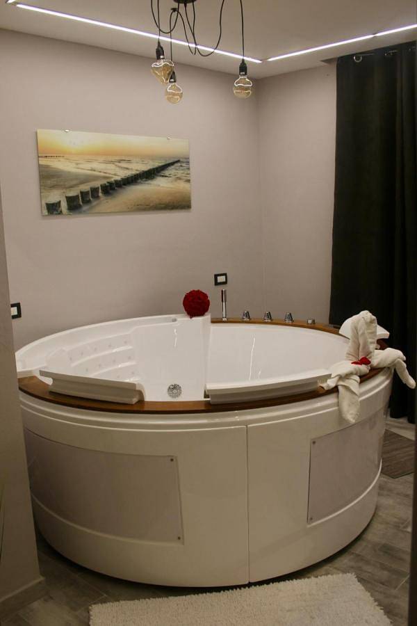 Maison d’hôte pour 3 personnes, avec jacuzzi à Porto Torres