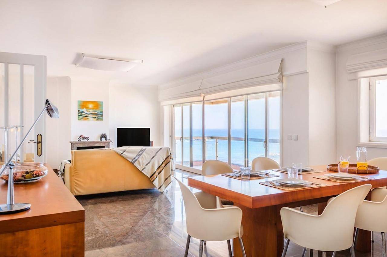 Apartamento inteiro, ☀ Povoa Sunset Views in Aver-o-Mar, Amorim e Terroso, Distrito do Porto