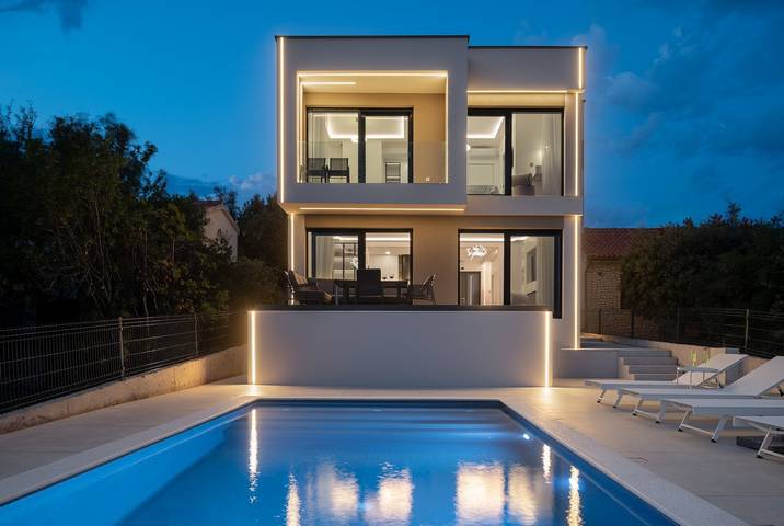Ferienhaus für 6 Personen, mit Pool und Garten in Zadar (Kommun)