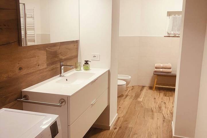 Apartamento entero, Hall of saints in Belluno, Carnic Prealps