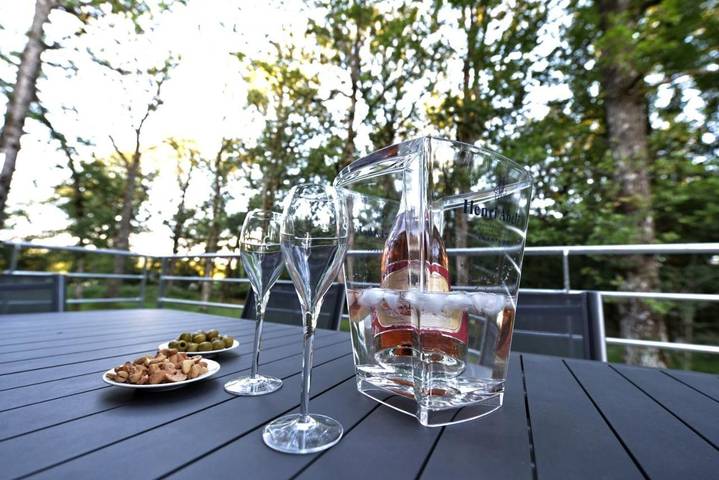 Chalet pour 6 personnes, avec piscine et sauna ainsi que vue et jardin dans Lozère - 3