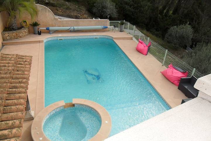 Maison de vacances pour 6 personnes, avec jardin et jacuzzi - 1