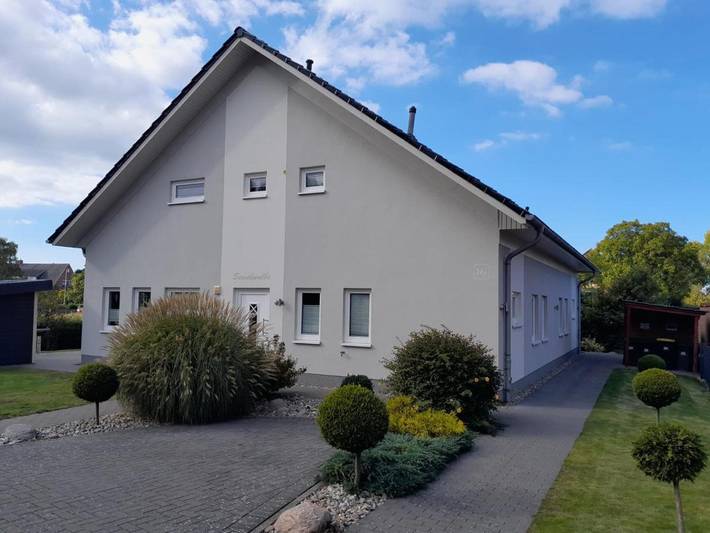 Ferienhaus für 8 Personen, mit Sauna und Seeblick sowie Garten und Ausblick