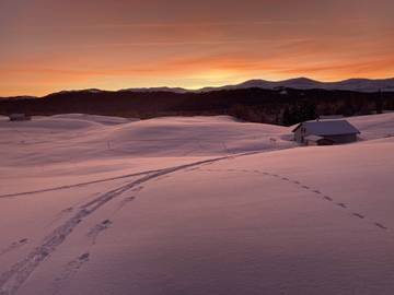 Chalet pour 8 personnes, avec terrasse et jardin en Franche-Comté