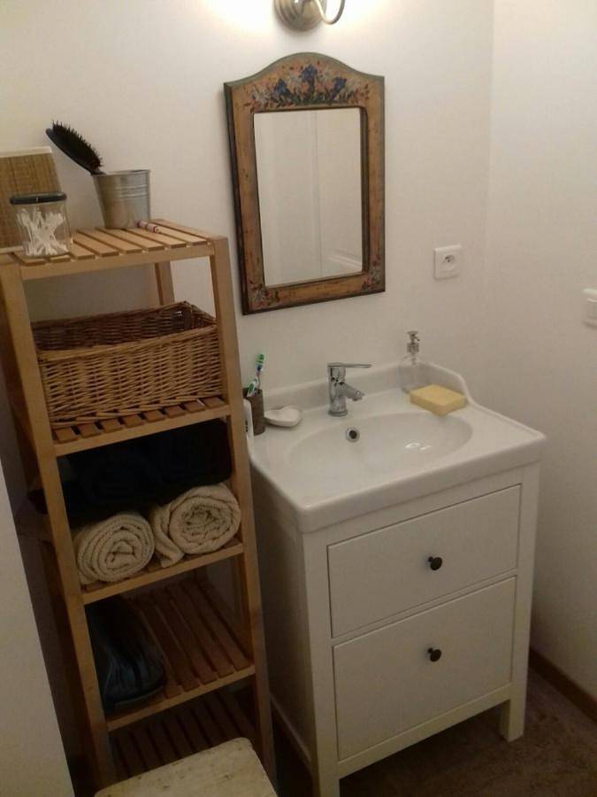 Appartement entier, One-Bedroom Apartment in Souppes-sur-Loing, Seine-et-Marne