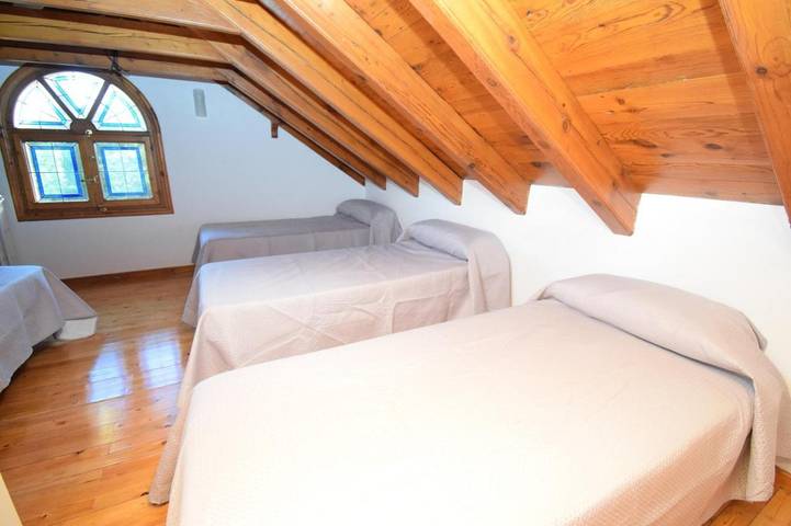 Chalet para 6 personas, con jardín y terraza además de vistas y piscina, Se admiten mascotas en Provincia de Madrid - 3