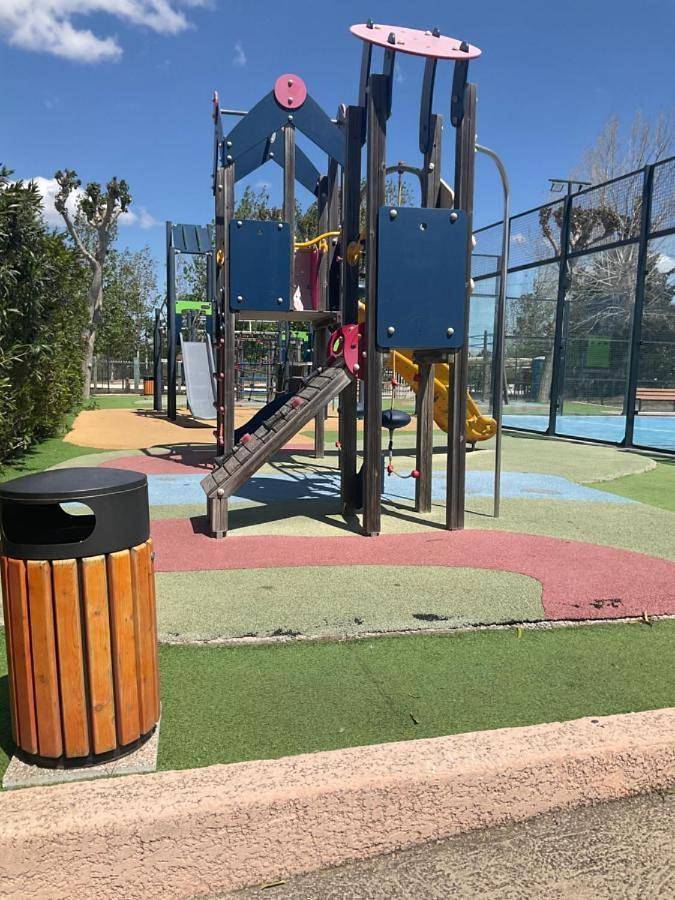 Location de vacances pour 6 personnes, avec piscine ainsi que jardin et terrasse à Villeneuve-lès-Béziers - 3