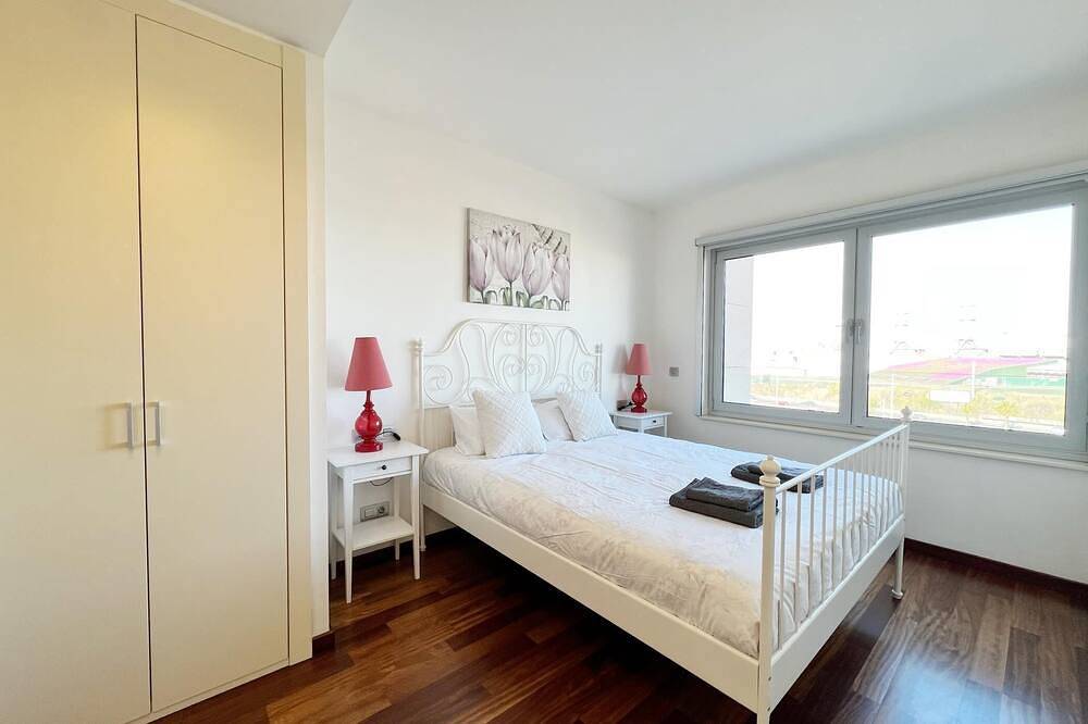 Apartamento entero, Forum Playa and Pool Barcelona in Port Forum, San Adrián del Besós