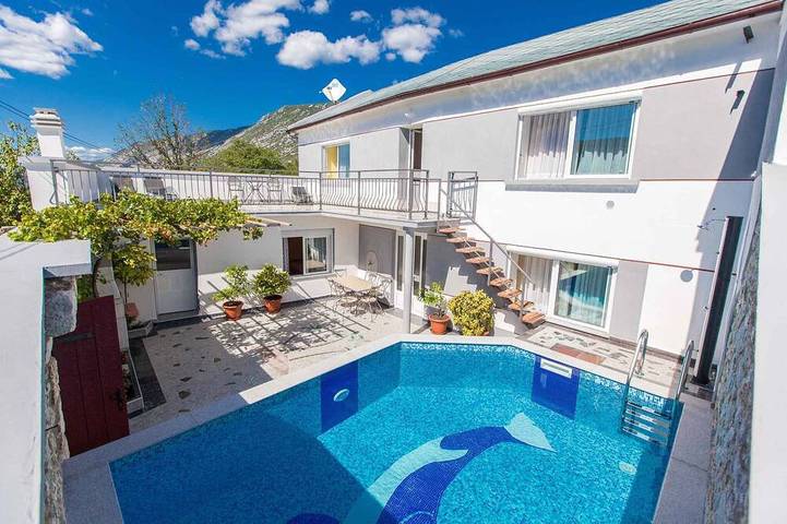 Feriehus for 8 personer, med hage og terrasse - 1