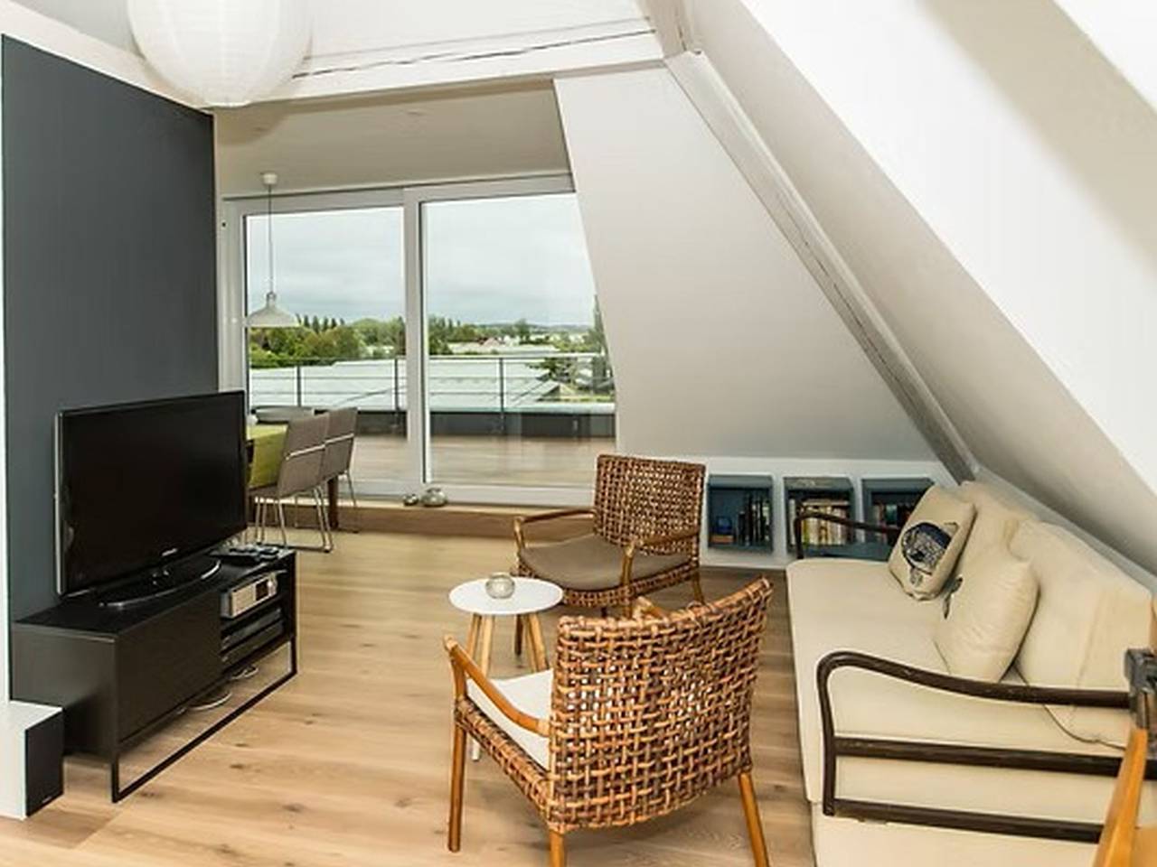 Ganze Ferienwohnung, - Ferienwohnung mit Dachterrasse, 45 qm, max. 2 Personen in Reichenau, Untersee