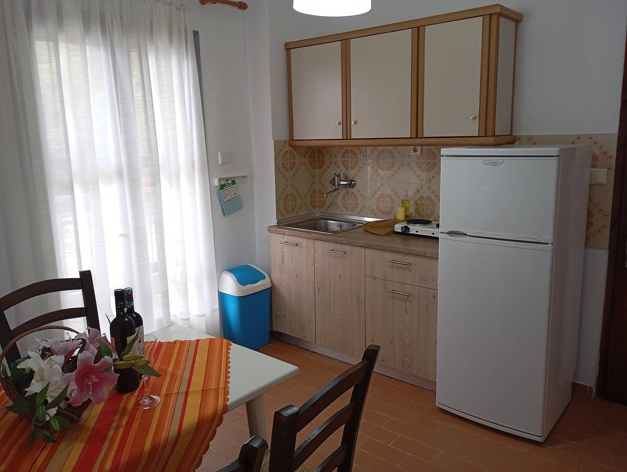 Ganze Wohnung, Apartment „Marina's Houses By The Sea – Apt 5“ mit Meerblick, Wlan und Klimaanlage in Skala Fourkas, Kassandra