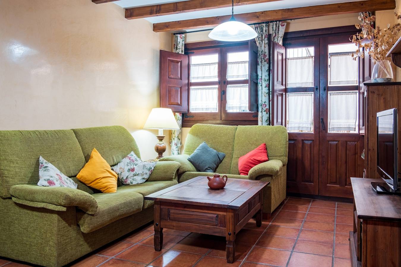 Casa rural 'Las Puentes 1' con vistas a la montaña, terraza privada y Wi-Fi in Candelario, Provincia de Salamanca
