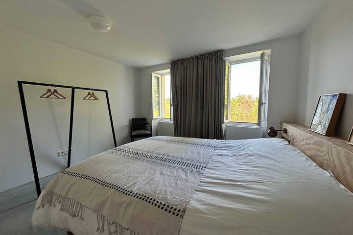 Location de vacances pour 11 personnes, avec jardin à Lussac - 4