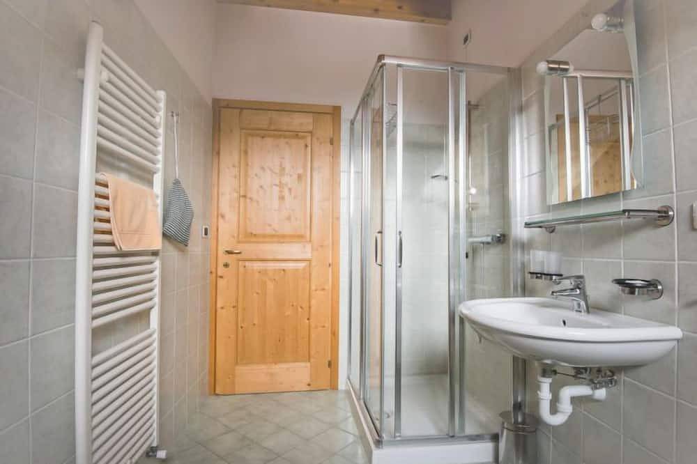 Ganze Wohnung, Albergo Diffuso - Cjasa Ustin in Barcis, Südliche Karnische Alpen