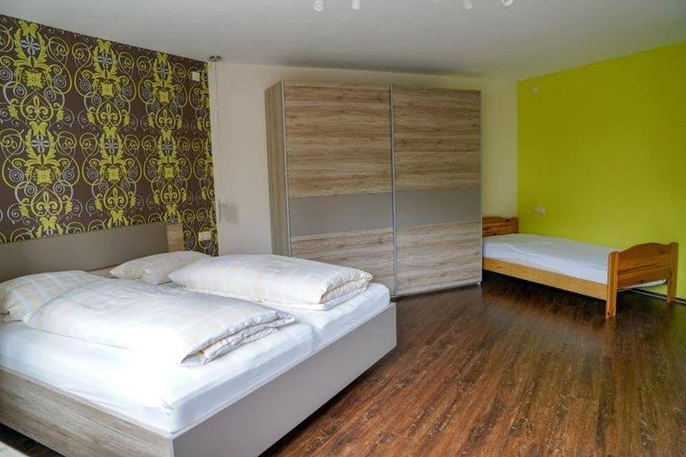 Apartamento inteiro, Apartamento 'Roth' com terraço partilhado, jardim partilhado e acesso Wi-Fi in Frickingen, Bodenseekreis