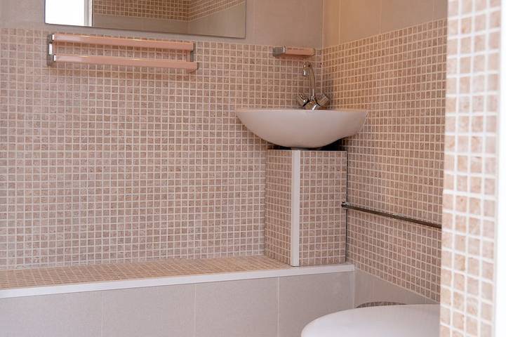 Villa a estrenar, piscina, jacuzzi, vista al mar 4 habitaciones 2 baños / calma garantizada in La Nucía, Costa Blanca