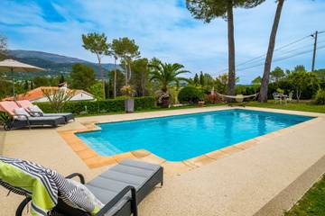 Location De Vacances pour 5 Personnes dans Peymeinade, Région de Cannes, Photo 1