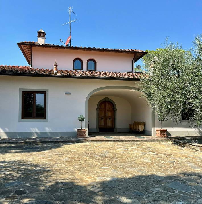 Casa vacanza per 8 persone, con terrazza e giardino, adatto a famiglie con bambini a Bagno a Ripoli