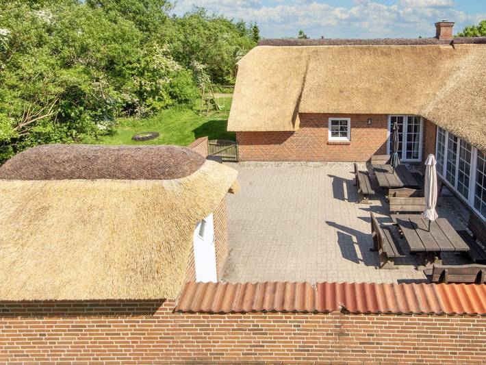 Ferienhaus für 18 Personen, mit Whirlpool und Terrasse sowie Pool und Sauna in Nissum Fjord - 2