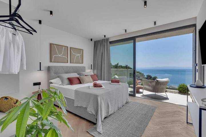 Villa pour 8 personnes, avec balcon ainsi que jacuzzi et jardin à Brela - 4
