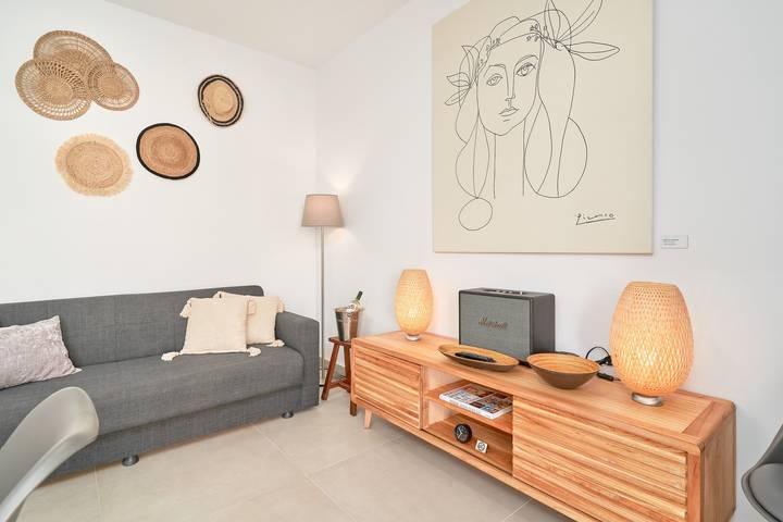 Ganze Wohnung, Ferienwohnung 'Mit Meerblick In Burriana' mit Meerblick, Wlan und Klimaanlage in Playa de Burriana, Nerja