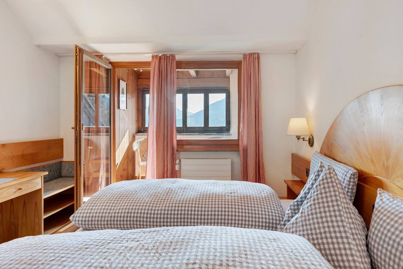 Camera 'Bb Pattis H Doppia 23' con vista montagna, terrazza comune e Wi-Fi in Tunes (Alto Adige), Vipiteno