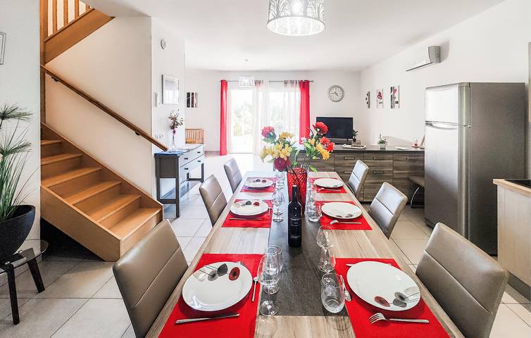 Location de vacances pour 6 personnes, avec jardin ainsi que piscine et terrasse à Mirepeisset - 4