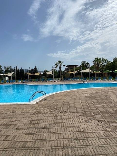 Apartamento vacacional entero, Apartamento de vacaciones para 4 personas con piscina in Contrada Difesa, Pizzo