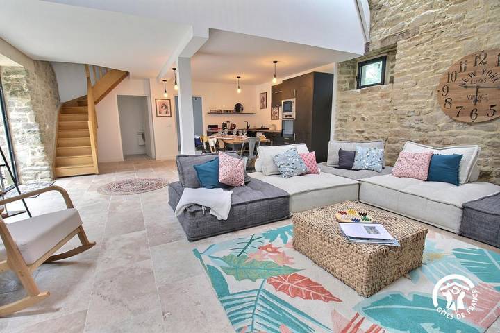 Gîte pour 8 personnes, avec jardin et terrasse à Plumelec - 3